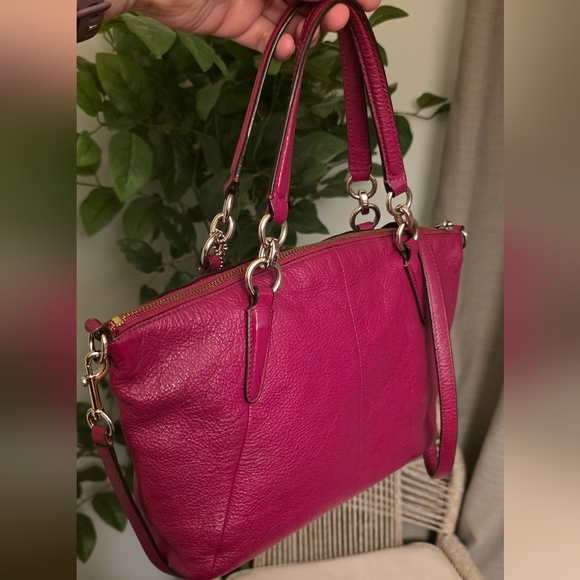 Coach Pink Kelsey Shoulder or Crossbody Bag F36675 - Picture 5 of 9